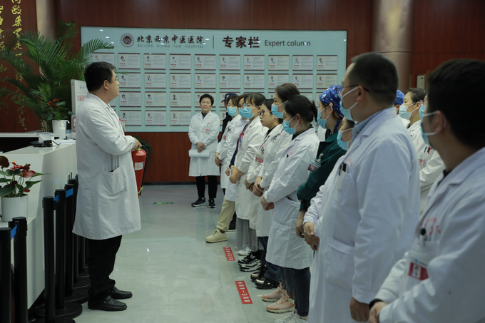 西京动态丨买球召开全院工作会议(图7)
